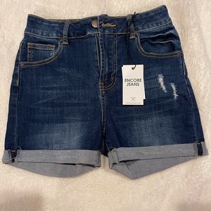 ENCORE SHORTS NWT